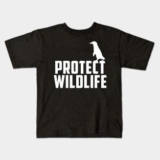 protect wildlife - penguin Kids T-Shirt